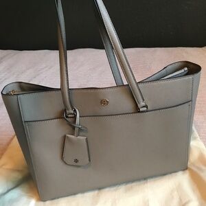 *TORY BURCH*UNUSED*DISCONTINUED*Robinson Leather Tote Bag in Gray Heron